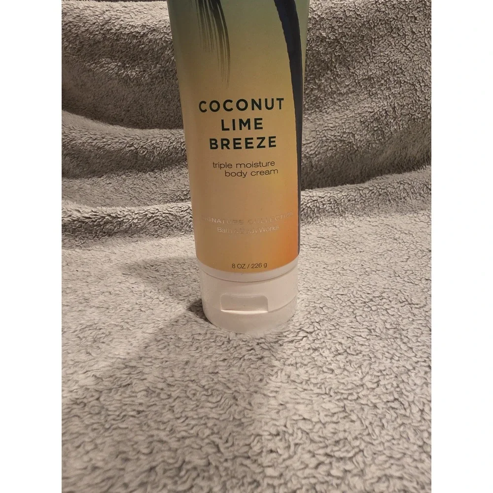 Bath and Body Works Coconut‎ Lime Breeze Body Cream 8 fl oz bottle